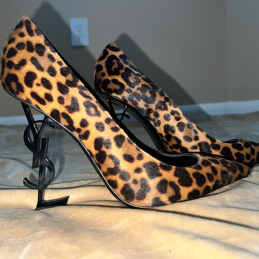 Saint Laurent Women's Brown Opyum Leopard Print Pumps
